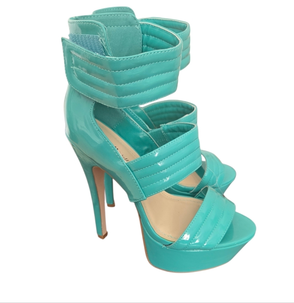 Anne Michelle Elegant Aqua Strappy Heels Size 8.5